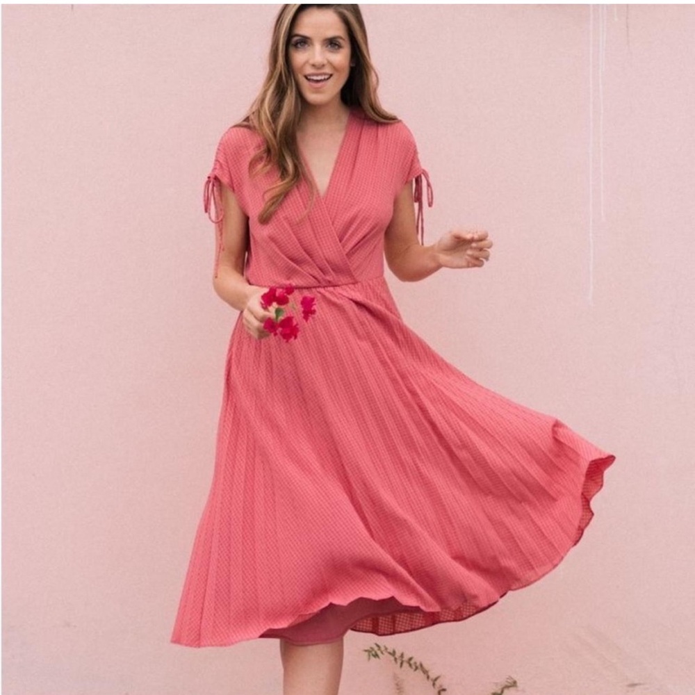 Gal Meets Glam 2 Angelica Pink Pleated Midi Dress with gingham pattern - Picture 2 of 11